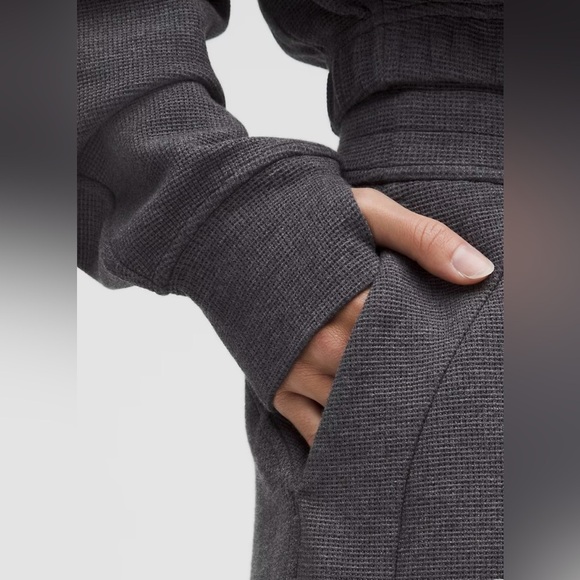 NWT Lululemon Scuba High-Rise Short 5"*Waffle - Picture 6 of 8